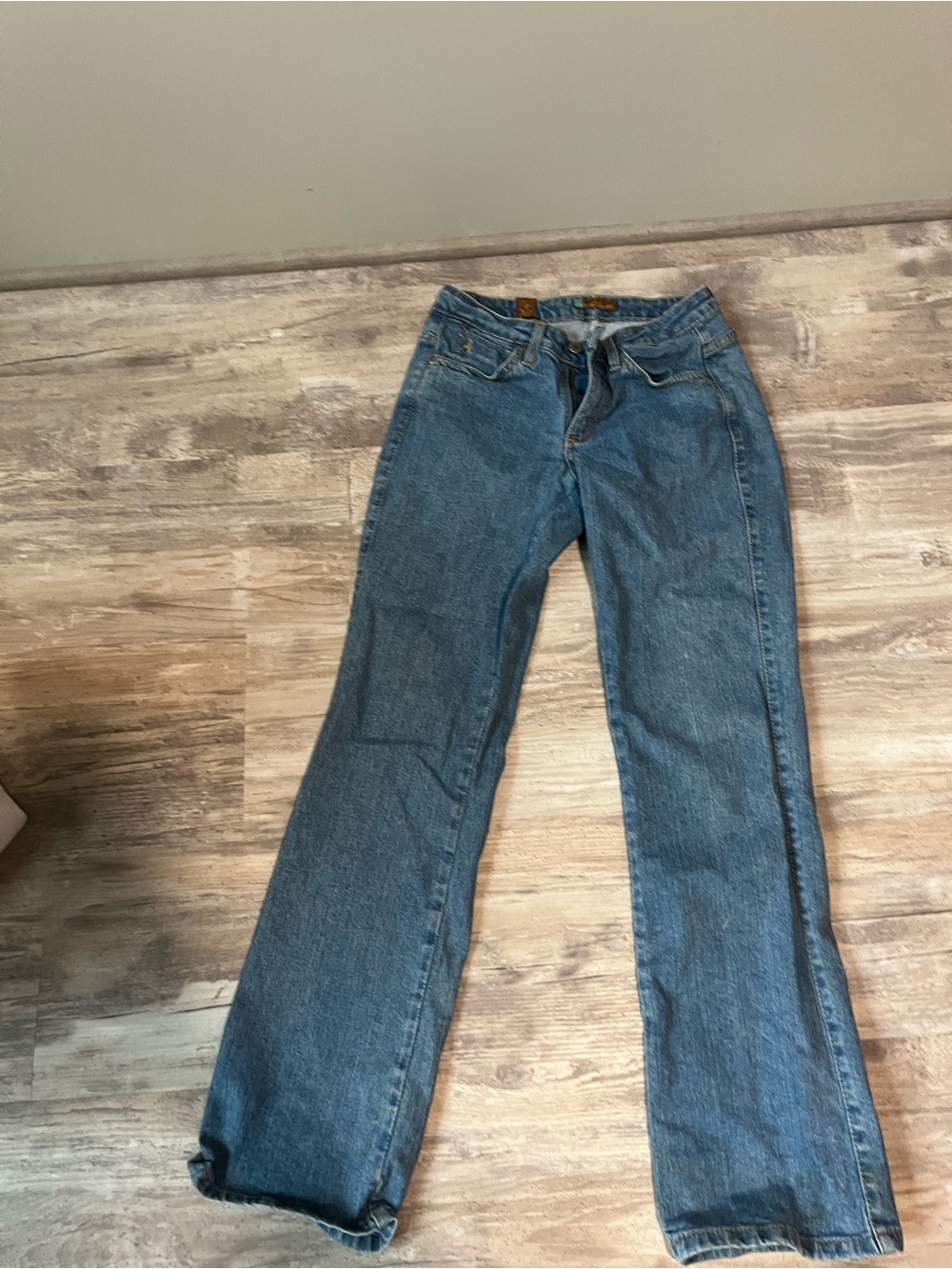 Aura by Wrangler Classic Blue Women's Straight-Leg Jeans